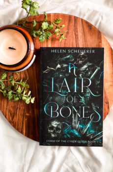 A Lair of Bones | 1 | (Paperback) by Helen Scheuerer